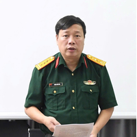 Đại tá Phùng Văn Khai