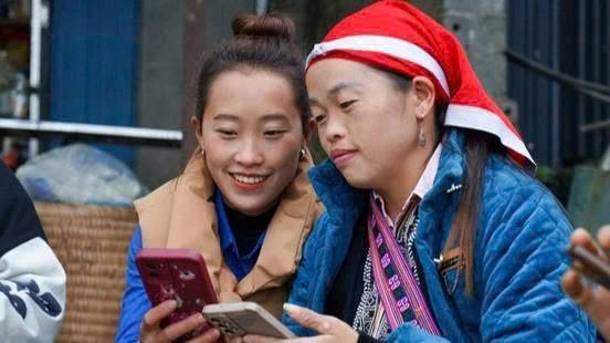 BÌNH DÂN HỌC VỤ SỐ HÀNH TRÌNH PHỔ CẬP KIẾN THỨC NỀN TẢNG TRONG KỶ NGUYÊN SỐ